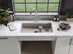 Crue Touchless pull-down kitchen sink faucet with three-function sprayhead - image 19