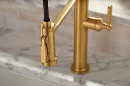 EdalynE by Studio McGee Semi-professional kitchen sink faucet with two-function sprayhead - image 15