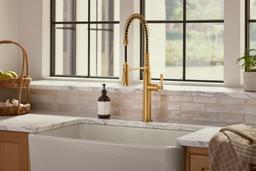 EdalynE by Studio McGee Semi-professional kitchen sink faucet with two-function sprayhead - image 14
