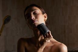 Silestone quartz 31'' backsplash - image 17