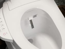 PureWash E725 Elongated bidet toilet seat with remote control - image 19