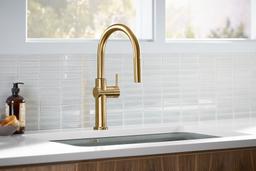 Crue Pull-down kitchen sink faucet with three-function sprayhead - image 16